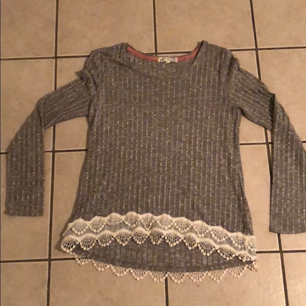 Cute laced bottom stripped top